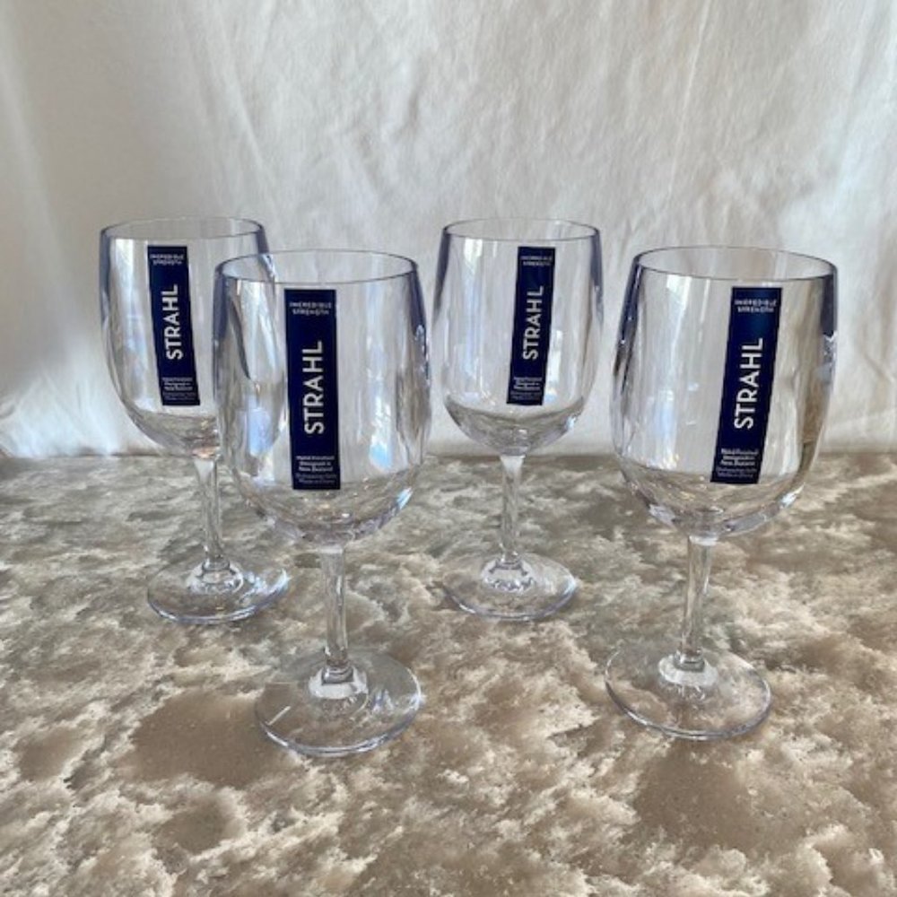 Large Classic Stemmed Polycarbonate Wine Glass